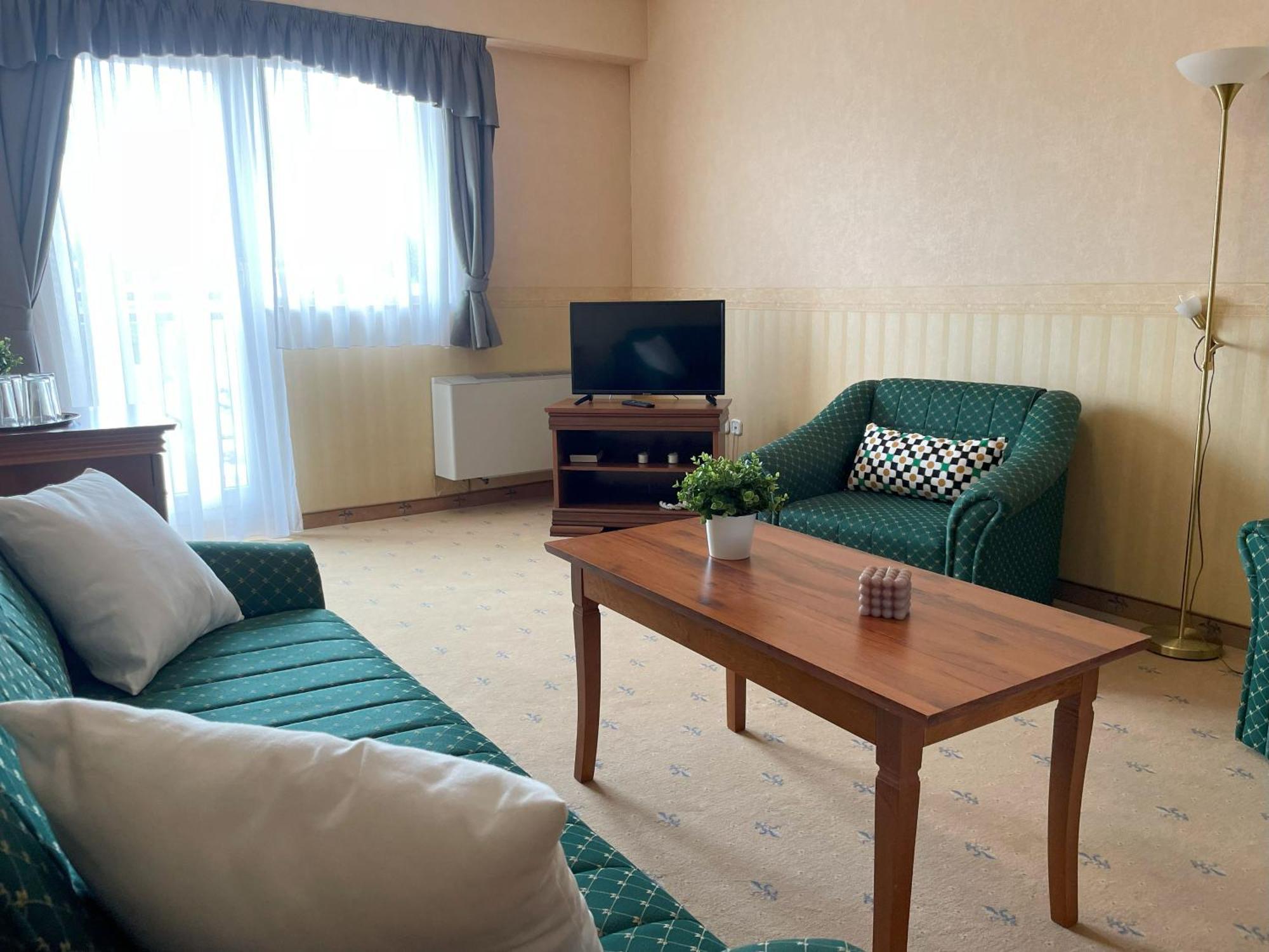 Koenig Hotel Nagykanizsa Eksteriør bilde